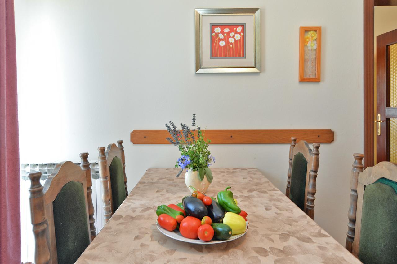 Apartments Gracijano 1724 Ližnjan Екстериор снимка
